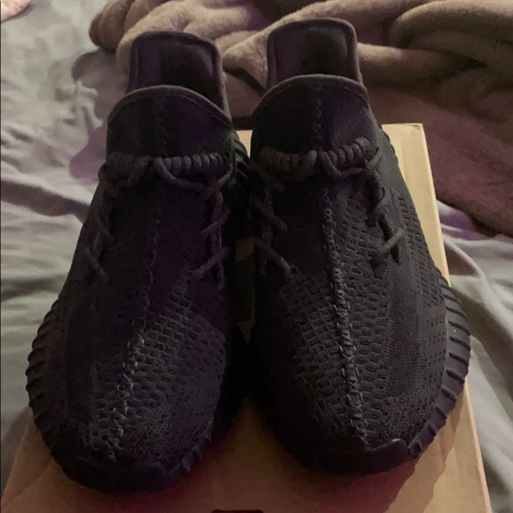 Yeezy Black static